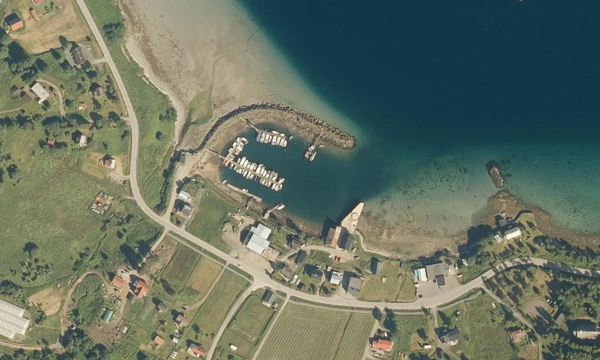 Flyfoto av Tovik Havn