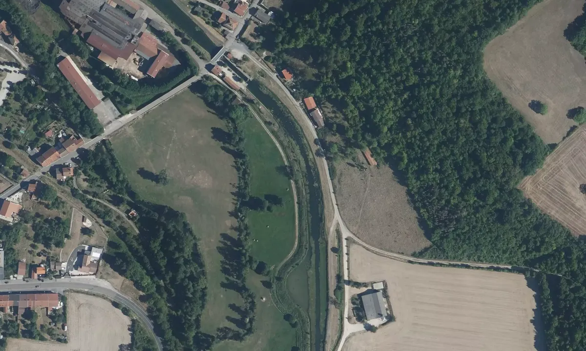 Satelite image of Treveray