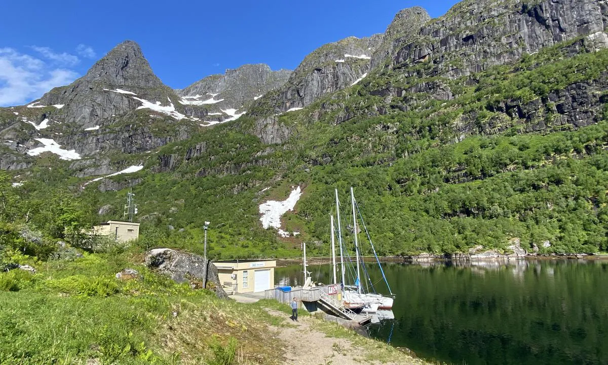 Trollfjorden - Digermulen: {"base": "en", "no": "09.06.2024 sy Blue Lady", "se": "09.06.2024 s/y Blue Lady", "en": "09.06.2024 sy Blue Lady", "da": "09.06.2024 sy Blue Lady"}