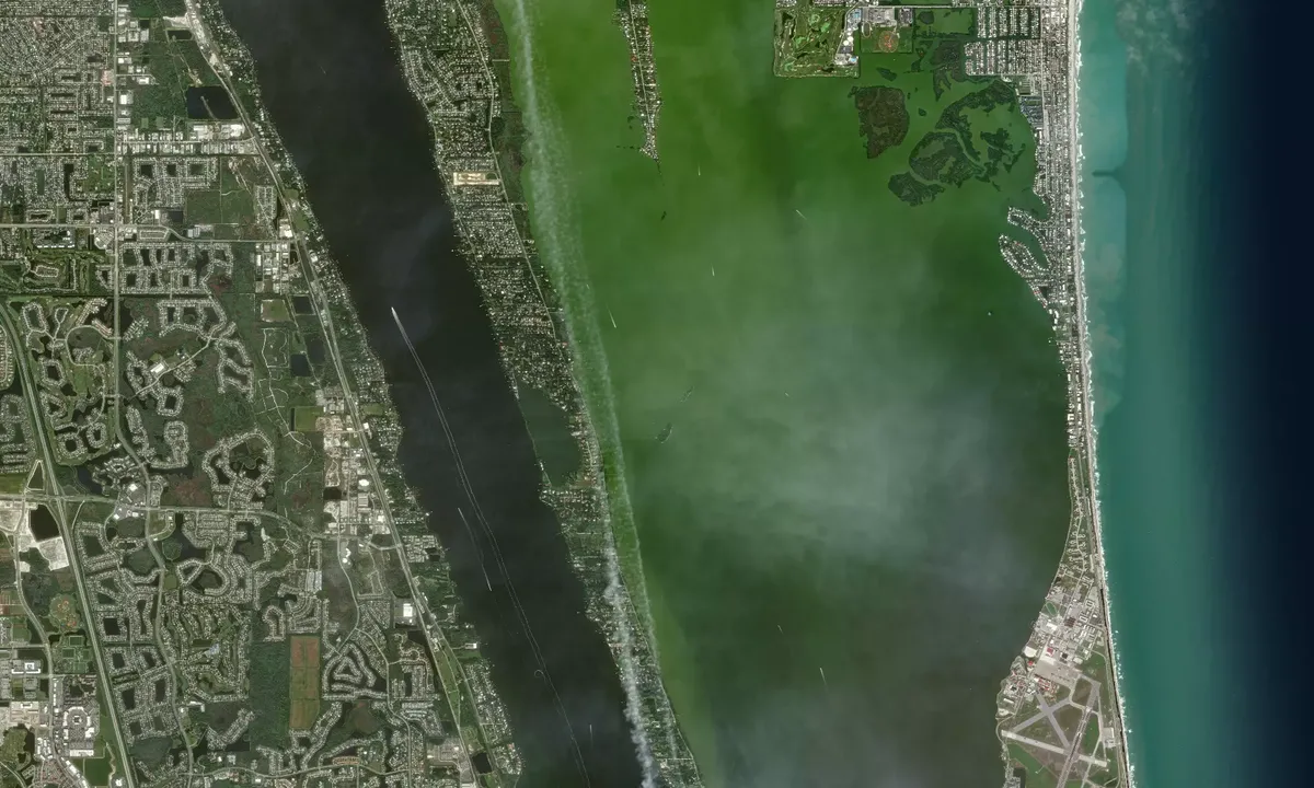 Flyfoto av Twin Islands