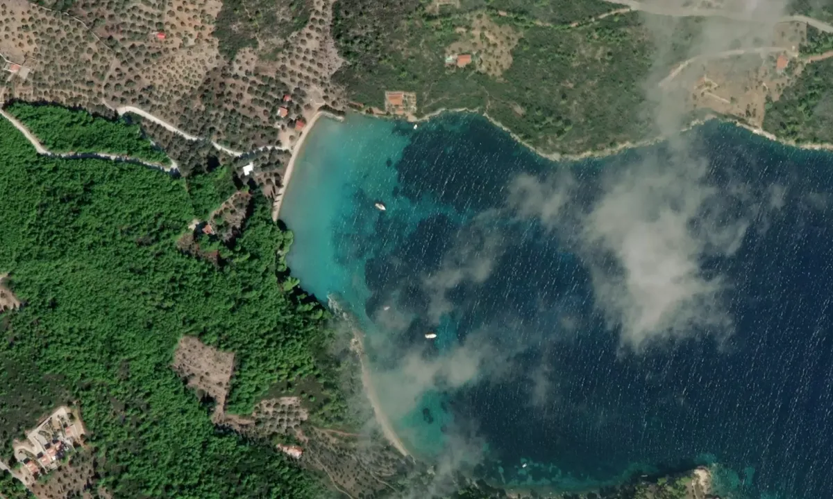 Flyfoto av Tzortzi Gizmos
