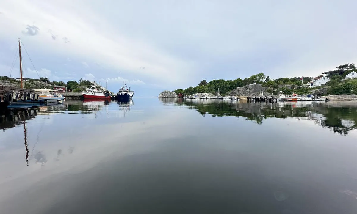 Ula: {"base": "no", "no": "Fra marinaen", "se": "Fr\u00e5n marinan", "en": "From the marina", "da": "Fra marinaen"}