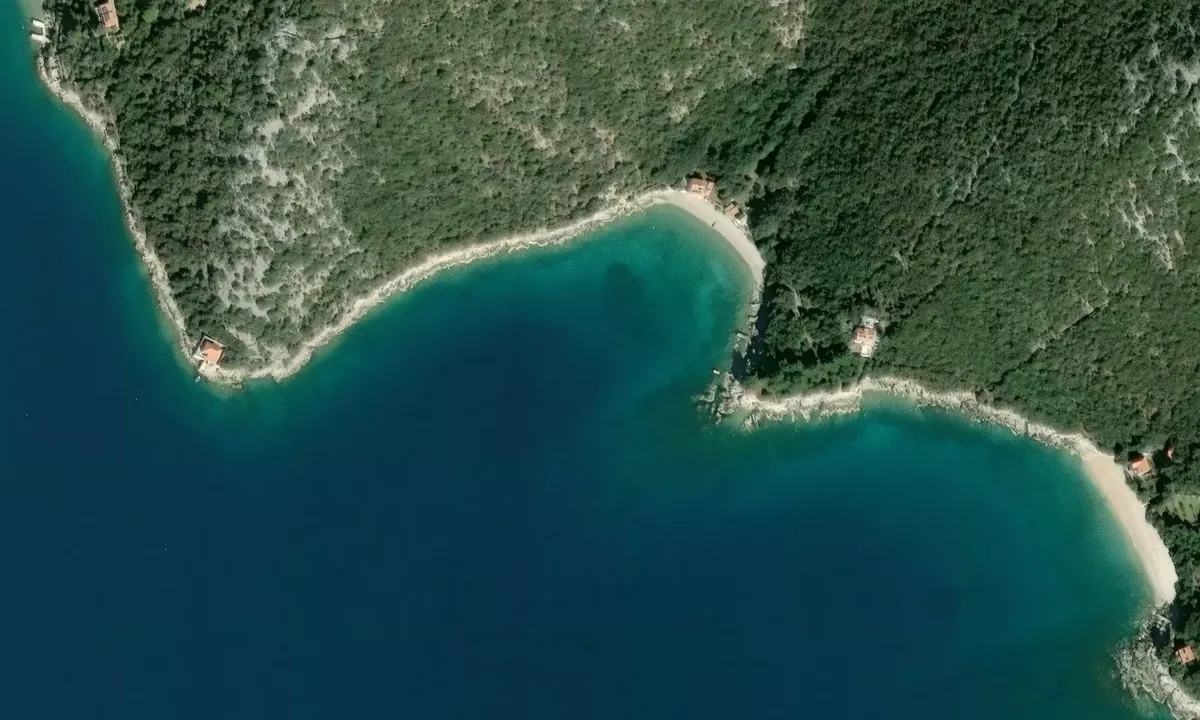 Satelite image of Ustrine