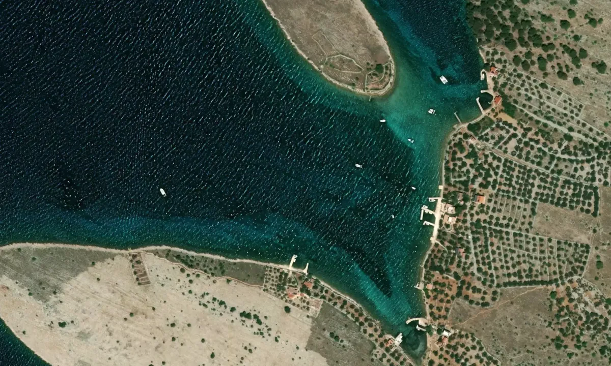 Flyfoto av Uvala Bizikovica