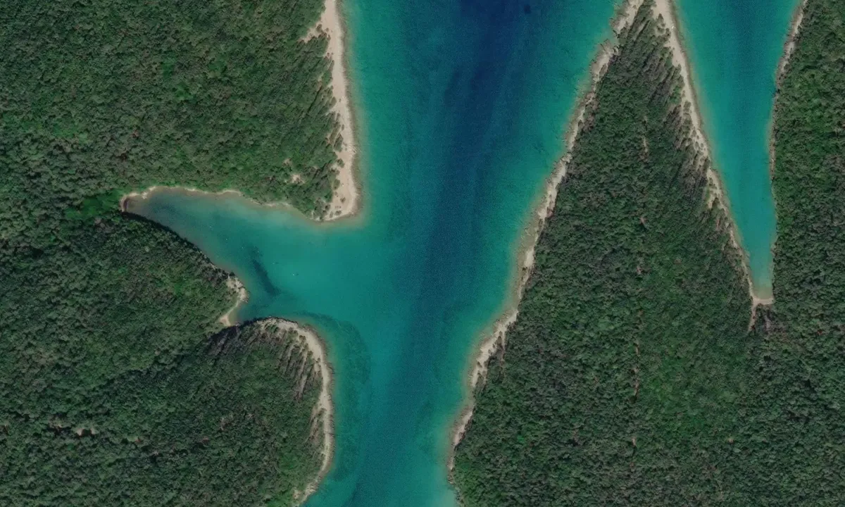 Satelite image of Uvala Majiska