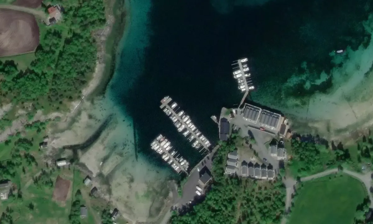 Satelite image of Valnes