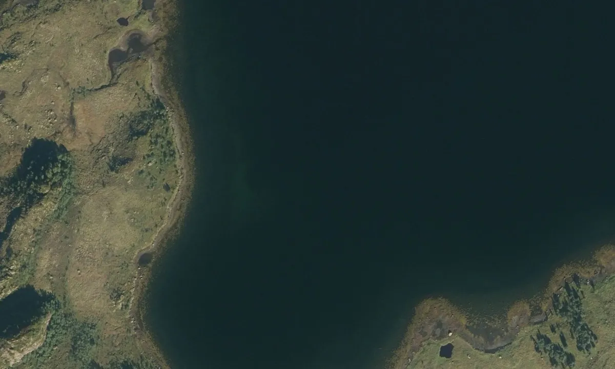 Flyfoto av Valnesvågen