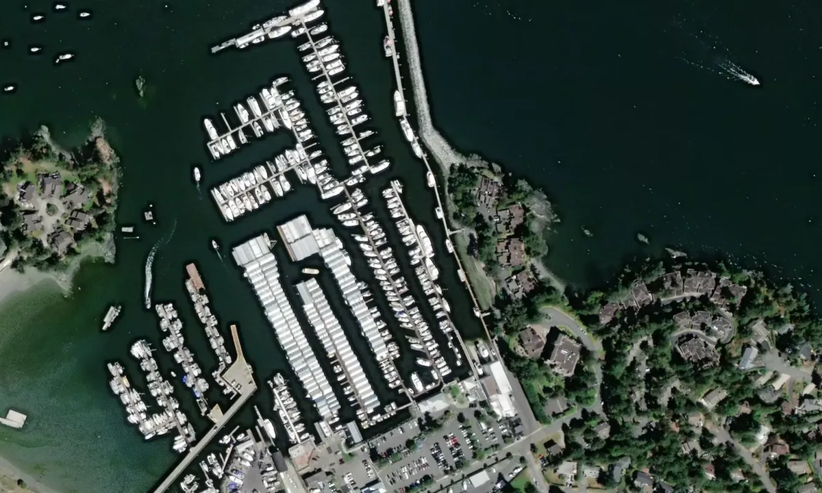 Flyfoto av Van Isle Marina