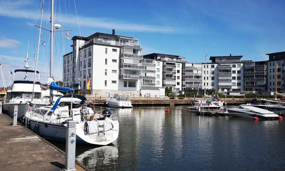 Vänersborg: {"base": "se", "no": "Marina V\u00e4nersborg", "se": "Marina V\u00e4nersborg", "en": "Marina V\u00e4nersborg", "da": "Marina V\u00e4nersborg"}