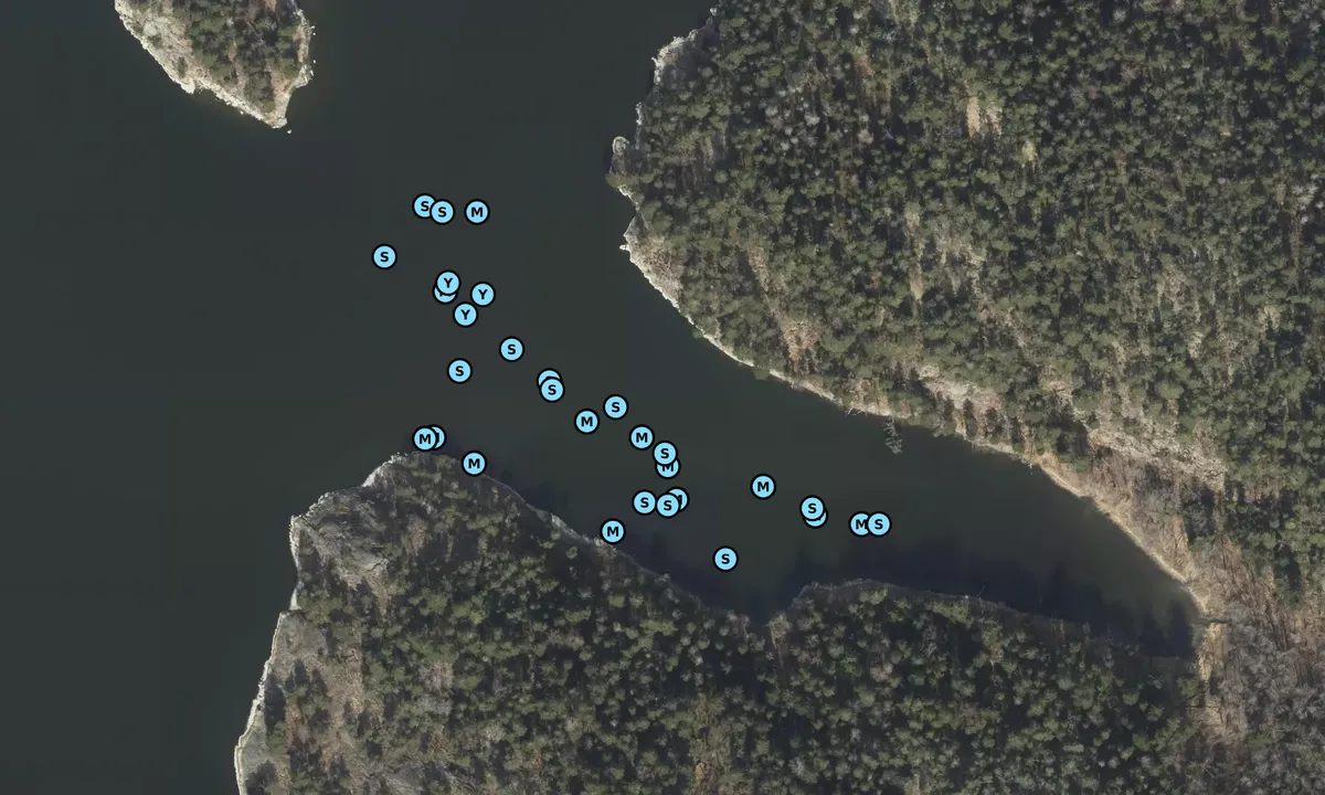 Satelite image of Velamsund - vik på östra sidann