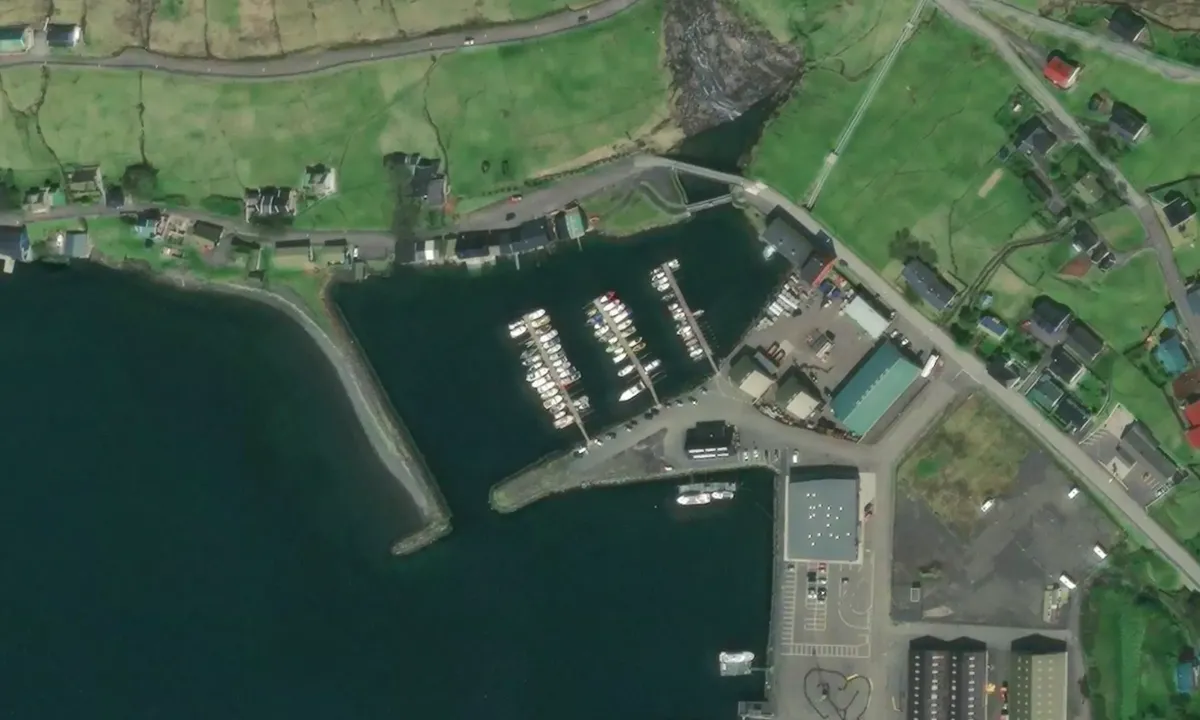 Flyfoto av Vestmanna Marina