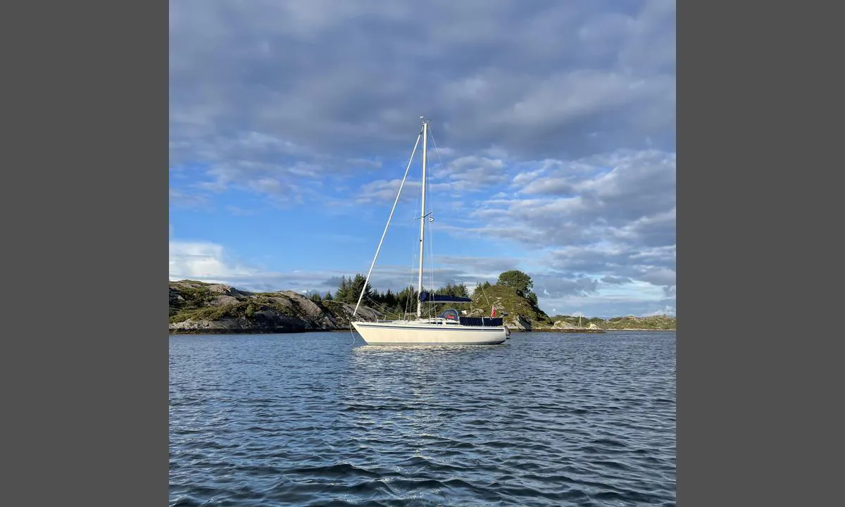 Vikingevågen: {"base": "no", "no": "Innerst i Vikingav\u00e5gen.", "se": "L\u00e4ngst in i Vikingaviken.", "en": "Innermost in Vikingav\u00e5gen.", "da": "Inderst i Vikingev\u00e5gen."}