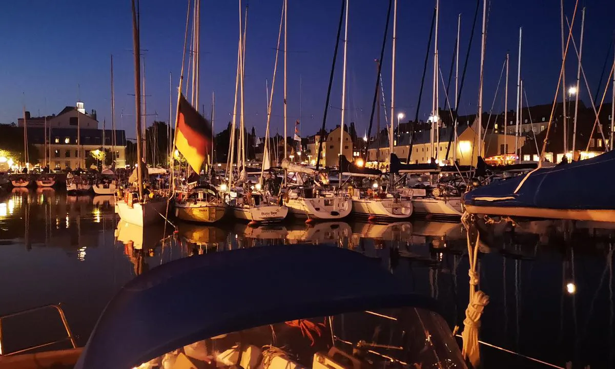 {"base": "se", "no": "Marina Visby", "se": "Marina Visby", "en": "Marina Visby", "da": "Marina Visby"}