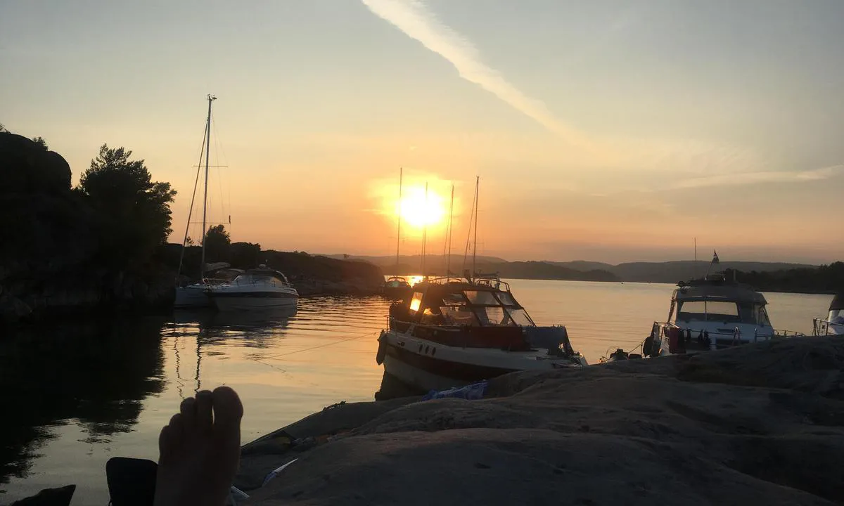 Vragholmen / Medholmen: Her har du sola lenge!
Fine blankskurte svaberg på holmen.