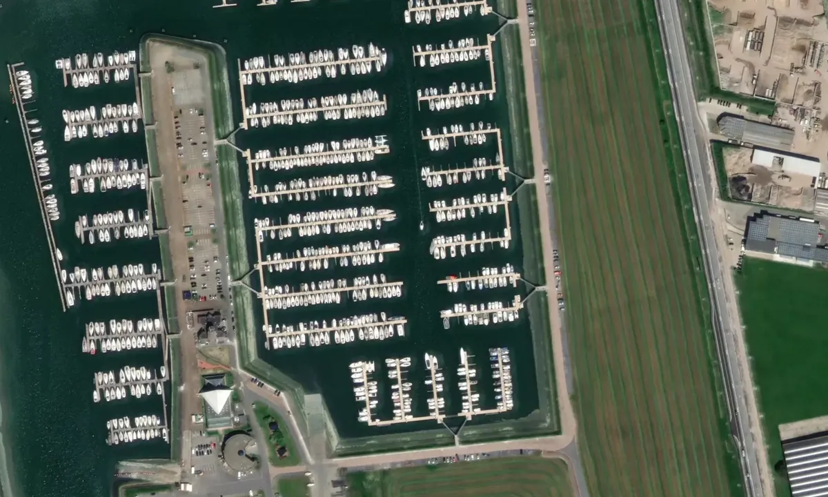 Flyfoto av VY Nieuwpoort Marina