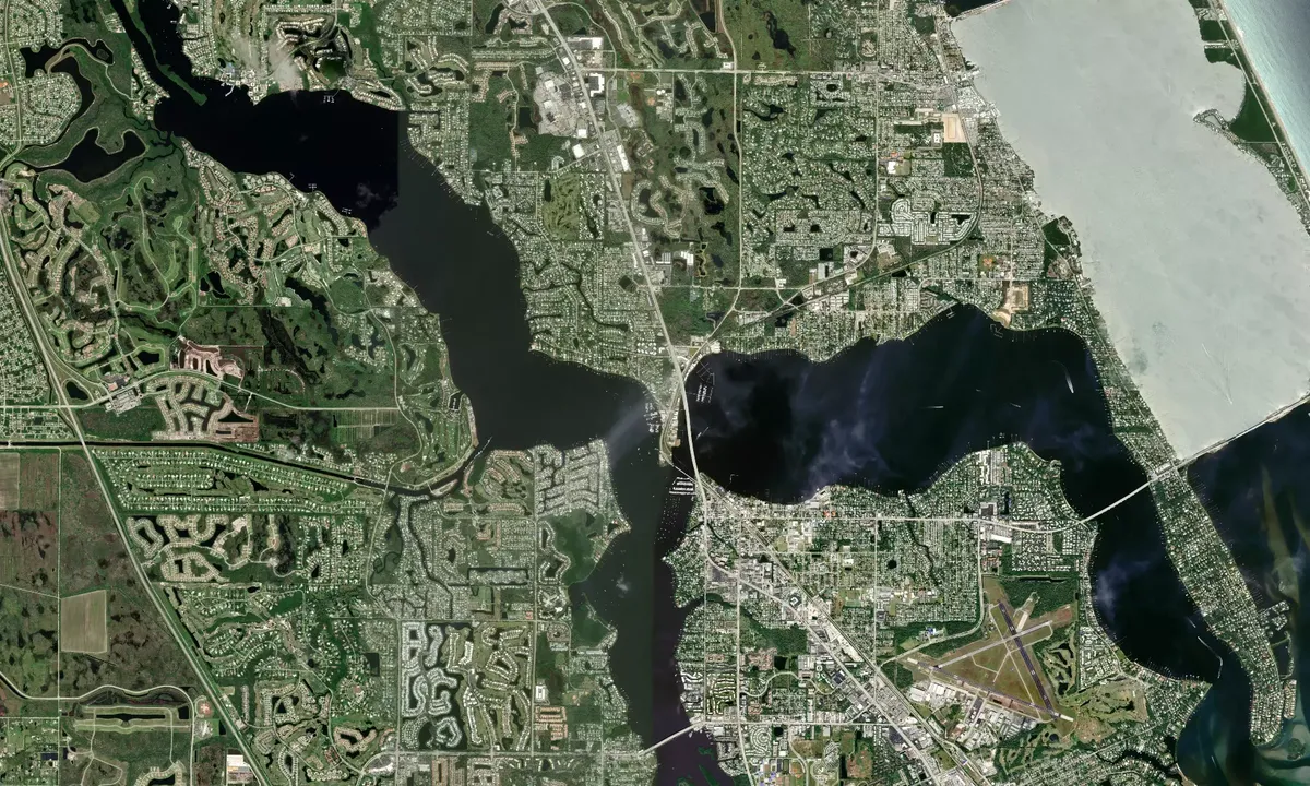 Flyfoto av Waterway Marina - Stuart