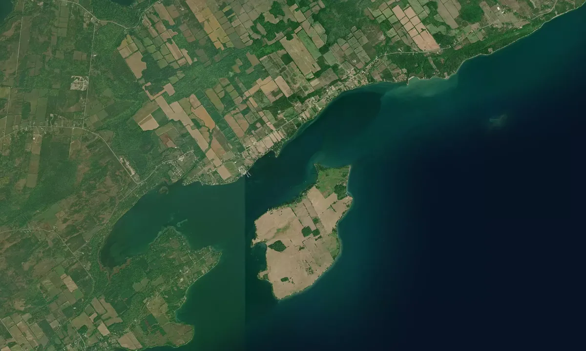 Flyfoto av Waupoos Island (north)