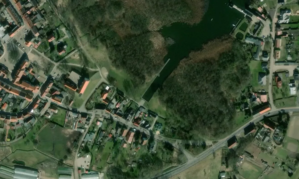 Satelite image of Wesenberg Stadthafen (Naturhafen)