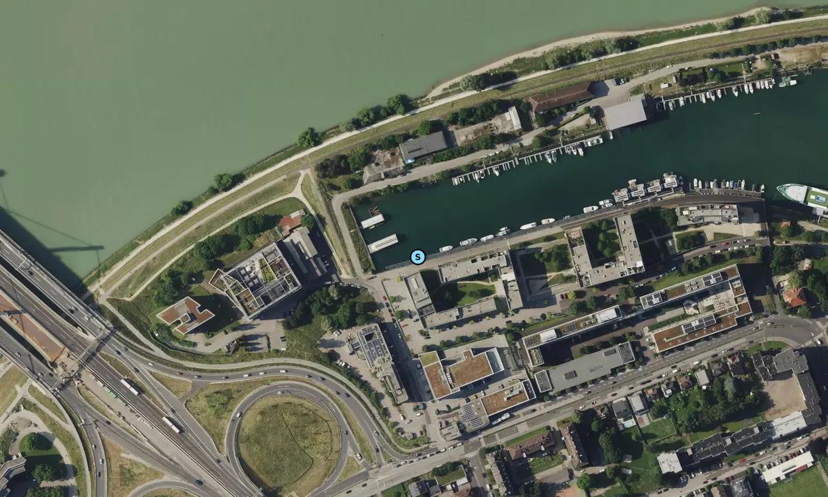 Satelite image of Winterhafen Linz