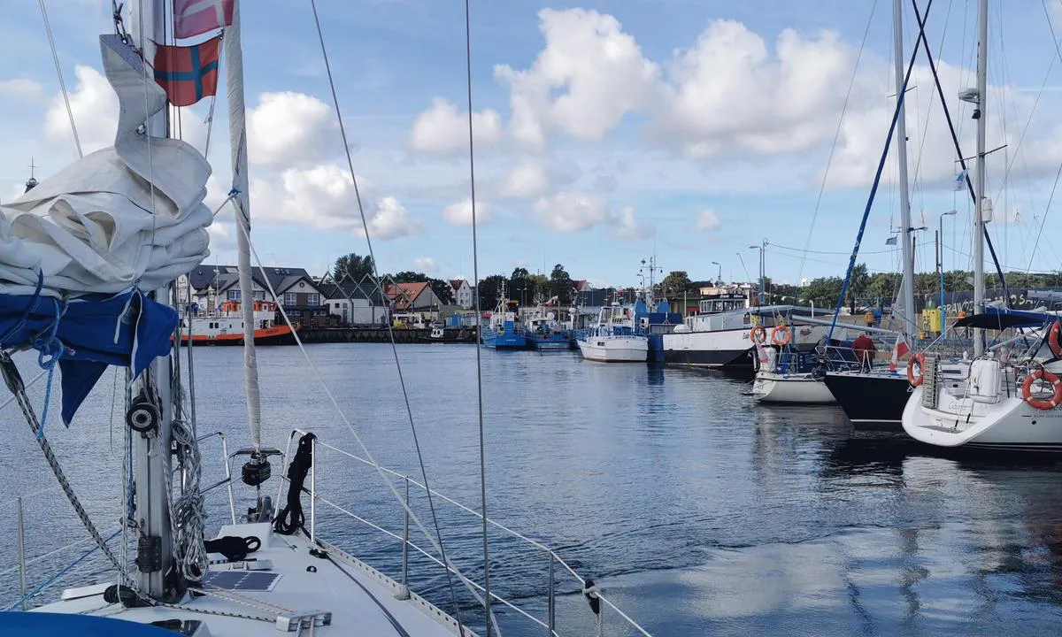 Władysławowo: {"base": "pl", "no": "W\u0142adys\u0142awowo", "se": "W\u0142adys\u0142awowo", "en": "W\u0142adys\u0142awowo", "da": "W\u0142adys\u0142awowo", "fr": "W\u0142adys\u0142awowo", "de": "W\u0142adys\u0142awowo", "es": "W\u0142adys\u0142awowo", "it": "W\u0142adys\u0142awowo", "pt": "W\u0142adys\u0142awowo", "nl": "W\u0142adys\u0142awowo", "pl": "W\u0142adys\u0142awowo", "uk": "<p>\u0412\u043b\u0430\u0434\u0438\u0441\u043b\u0430\u0432\u043e\u0432\u043e</p>", "ro": "W\u0142adys\u0142awowo", "tr": "W\u0142adys\u0142awowo", "el": "\u0392\u03bb\u03b1\u03bd\u03c4\u03b9\u03c3\u03bb\u03ac\u03b2\u03bf\u03b2\u03bf", "cs": "W\u0142adys\u0142awowo", "hu": "W\u0142adys\u0142awowo", "fi": "W\u0142adys\u0142awowo", "bg": "\u0412\u043b\u0430\u0434\u0438\u0441\u043b\u0430\u0432\u043e\u0432\u043e", "sr": "\u0412\u043b\u0430\u0434\u0438\u0441\u043b\u0430\u0432\u043e\u0432\u043e", "et": "W\u0142adys\u0142awowo", "lv": "Vladislava", "lt": "Vladislovovas"}