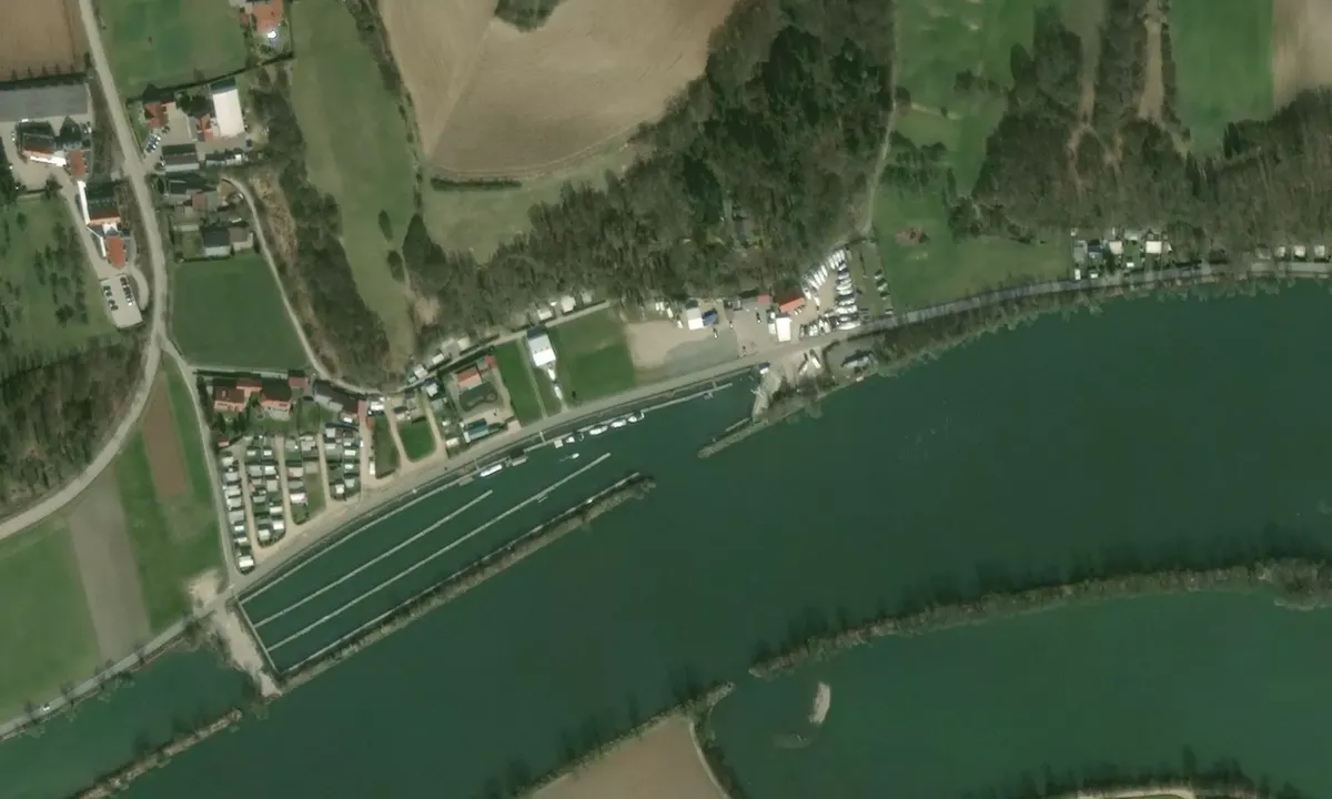 Flyfoto av Yachthafen Donautal