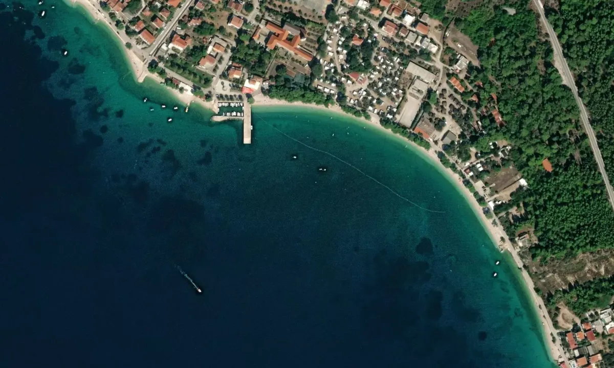 Flyfoto av Zaostrog