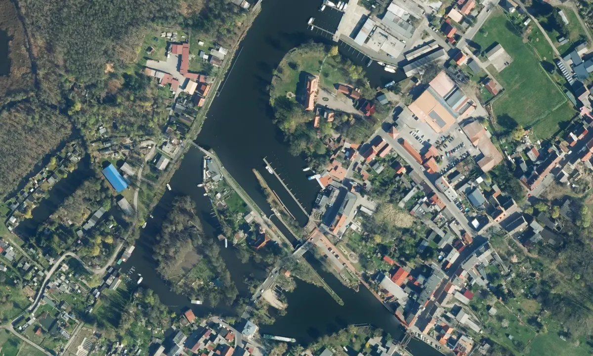 Flyfoto av Zehdenick Stadthafen