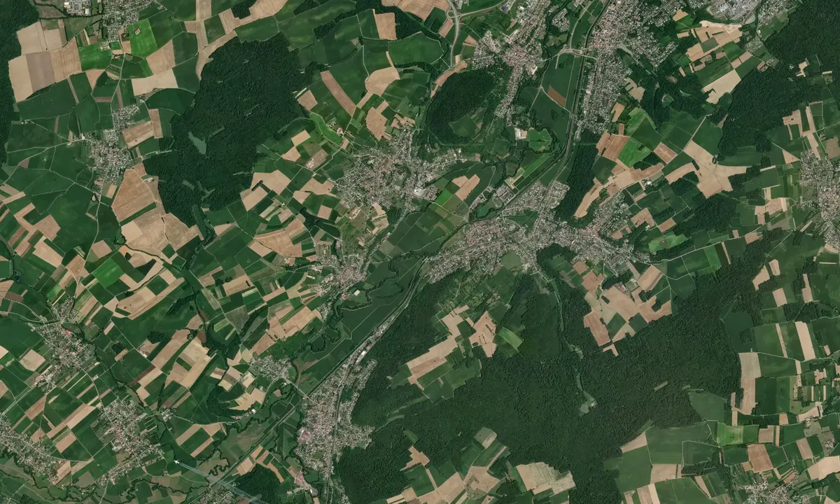 Flyfoto av Zillisheim Canal Bank